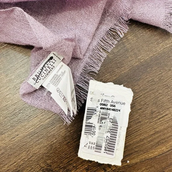 BRUNELLO CUCINELLI
Metallic Cashmere Blend Scarf - Picture 6 of 7